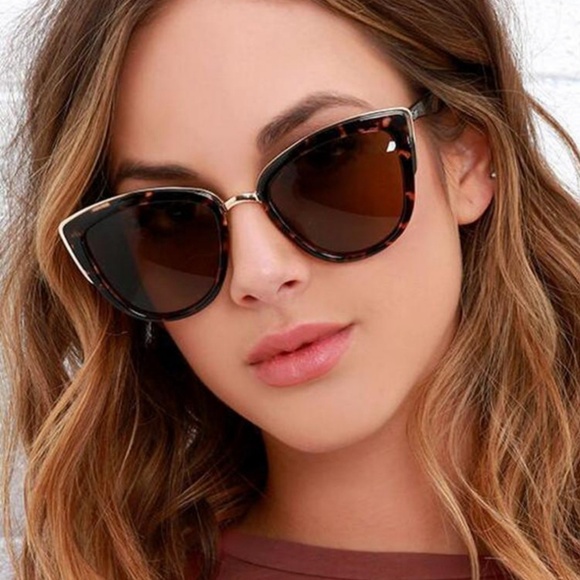 2/$20 RETRO  CAT EYE SUNGLASSES - Picture 2 of 5